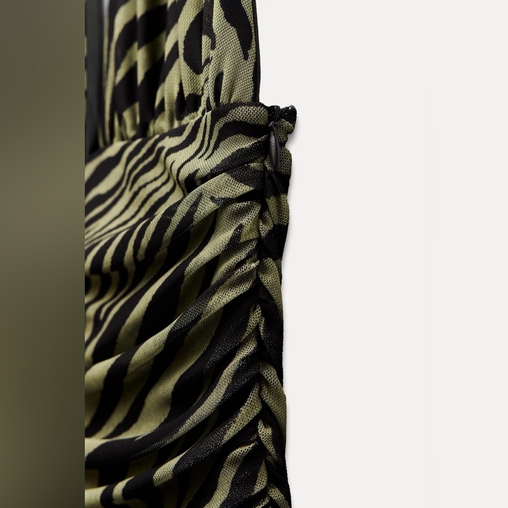 Zara Green and Black Backless Dress - Picture 8 of 8